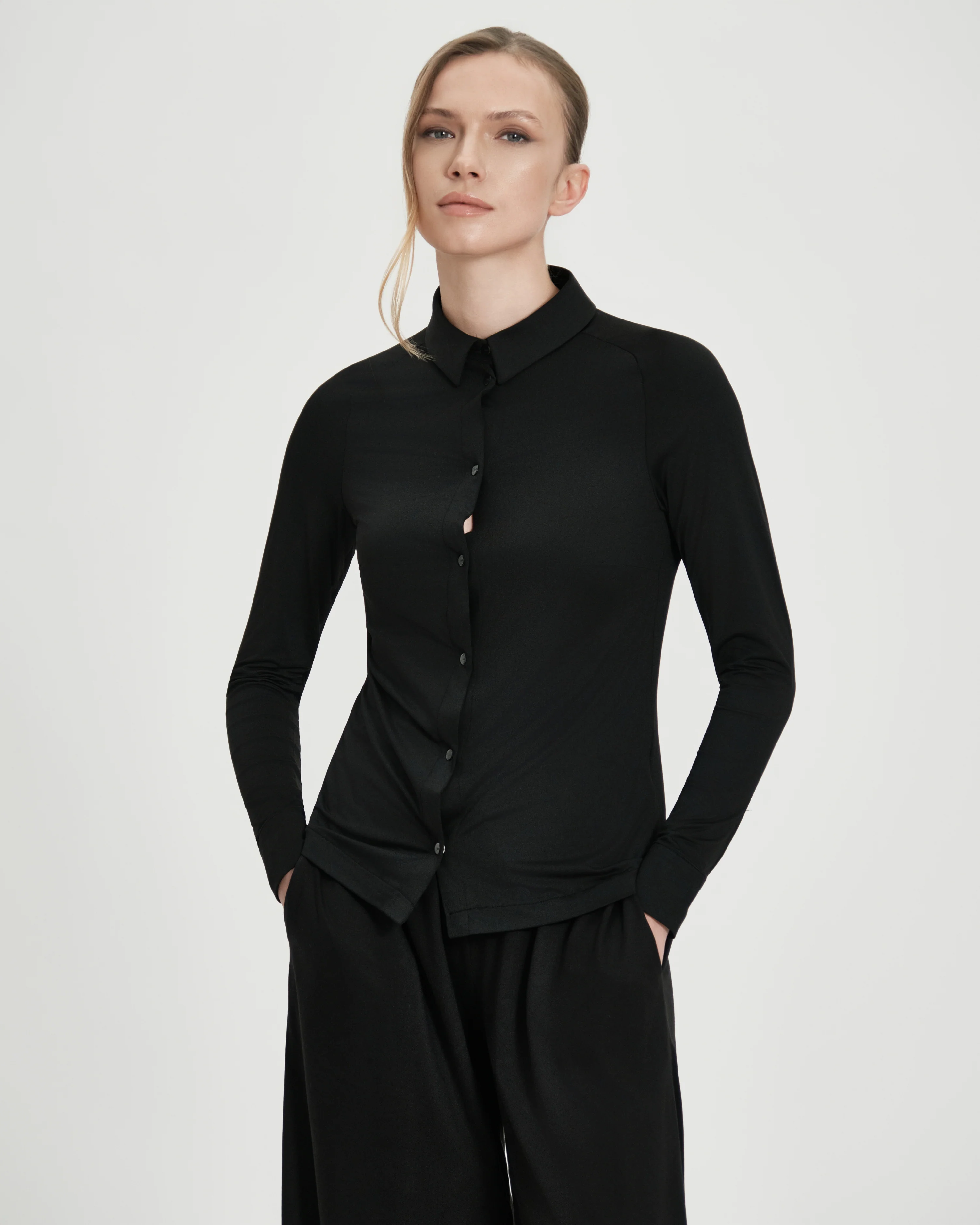 Camicia donna SUNS Bauxite in tessuto effetto cupro - Image 4