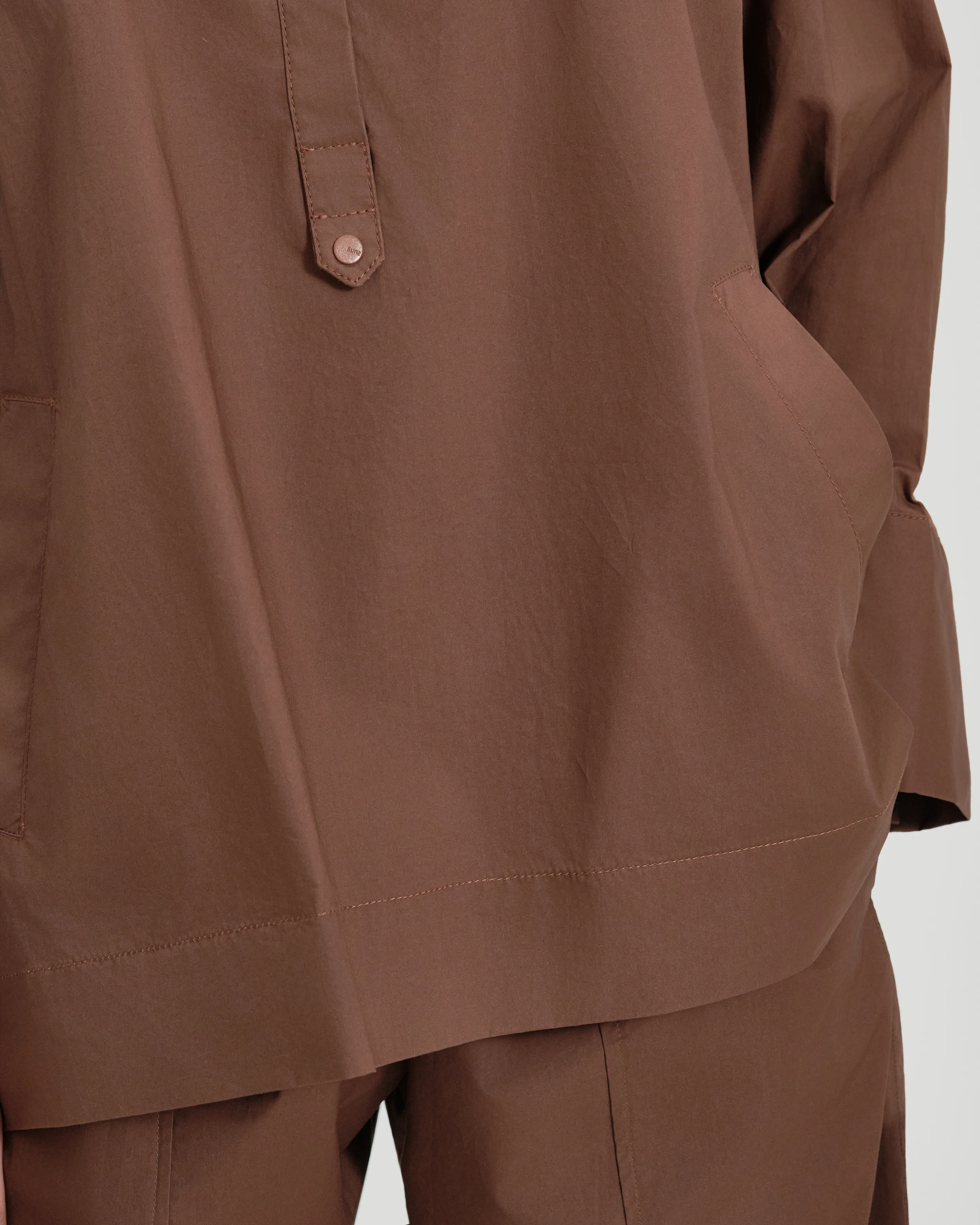 Camicia donna SUNS Emimorfite in tessuto tecnico leggero - Image 6